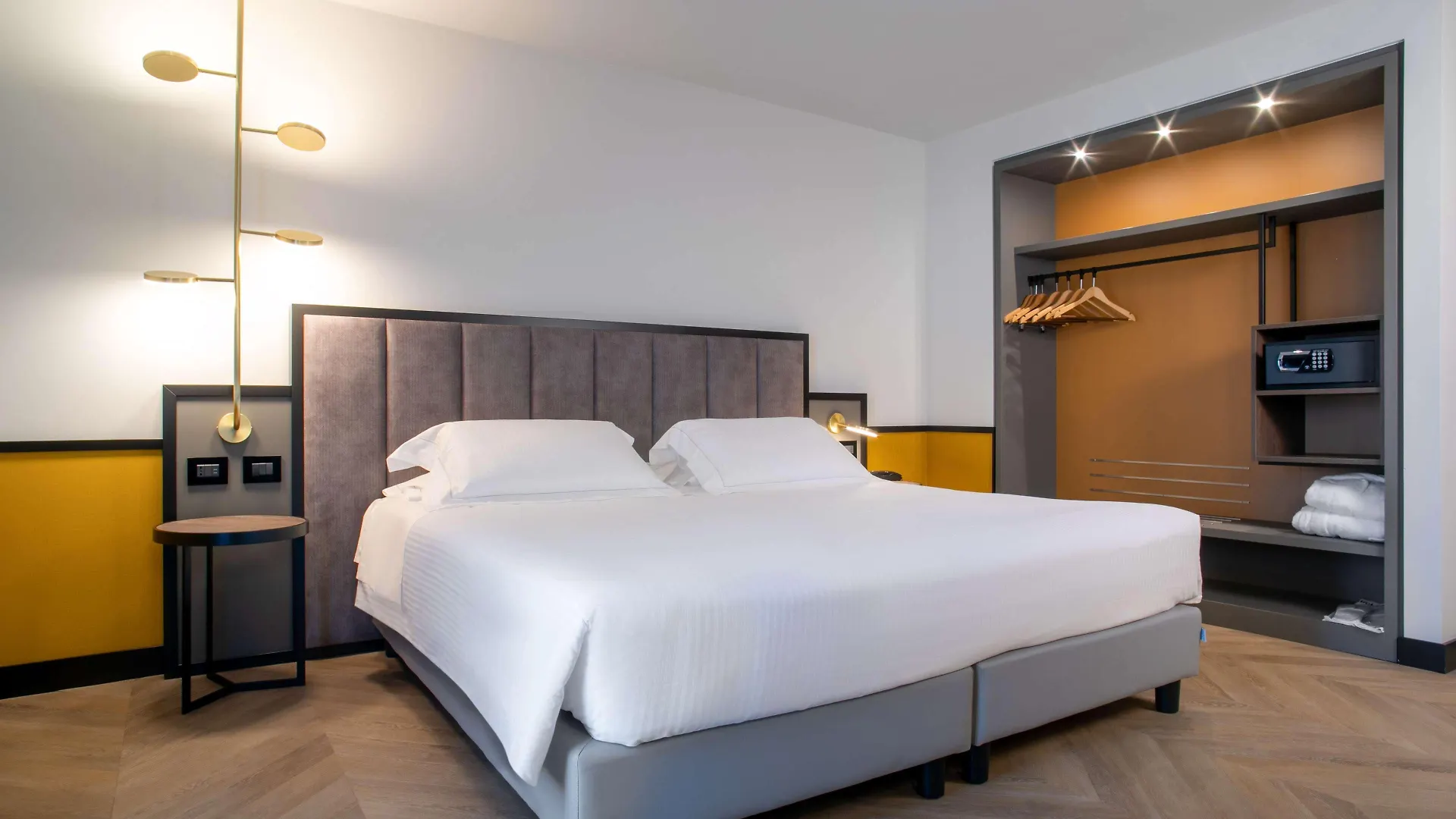 ****  Hotel Cappello D'Oro, BW Signature Collection Bergamo İtalya