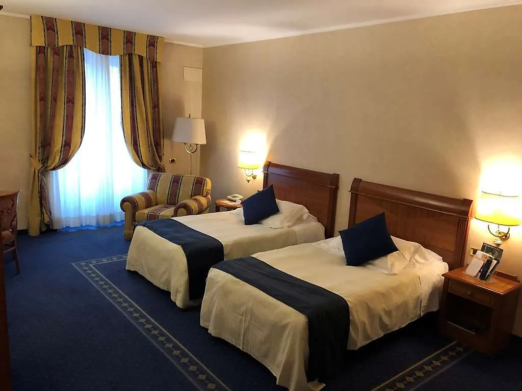 ****  Hotel Cappello D'Oro, BW Signature Collection Бергамо Италия